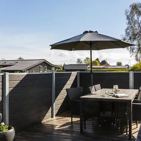 3 Bedroom Amazing In Holiday home Otterup